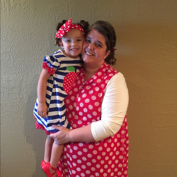 Meet your Posher, Stacy - Picture 1 of 3